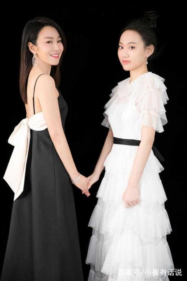 闫妮的现任丈夫是谁 曾经离过婚:闫妮的第一任丈夫是名军人