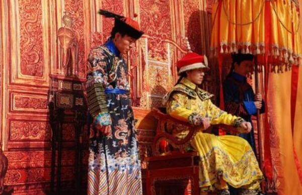咸丰帝为什么才活30岁 是夫妻关系?咸丰帝和慈禧的关系是什么