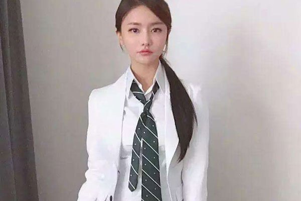 miss��ܲӨ���˼����˭ ��������miss��ܲӨΪɶͣ����