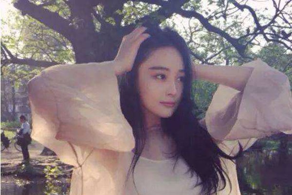 张馨予黑资料八卦 床照事件:张馨予和吴卓羲的合影怎么回事