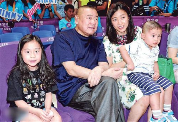 香港刘銮雄的老婆叫什么 过人之处:现任妻子甘比为什么能拿下刘銮雄