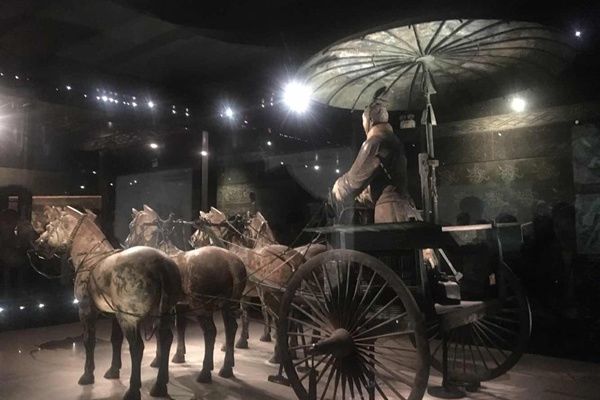 霍金预言秦始皇还活着只是走不出地宫 四大原因:秦始皇陵墓为什么不挖