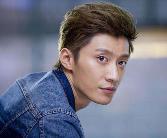 为什么说乔任梁是赵薇害的 脱肛爆胃:乔任梁是被几个太子打死的