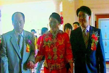 杨惠妍老公陈翀家庭背景介绍 感情经历:官二代老公的父亲
