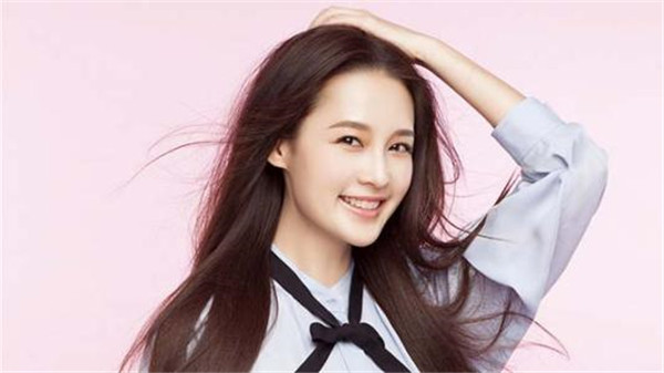 电影演员李沁的老公是谁 仍单身:李沁和哪些男演员谈过恋爱