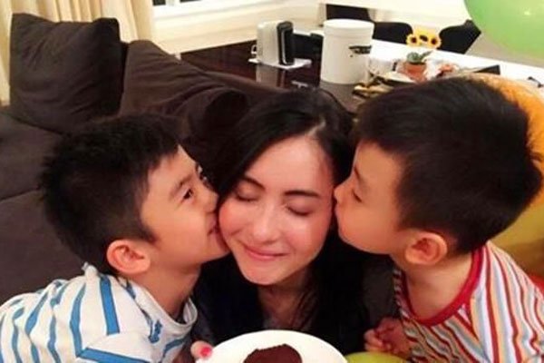 张柏芝谢霆锋正式复婚最新消息 感情经历:俩人离婚原因