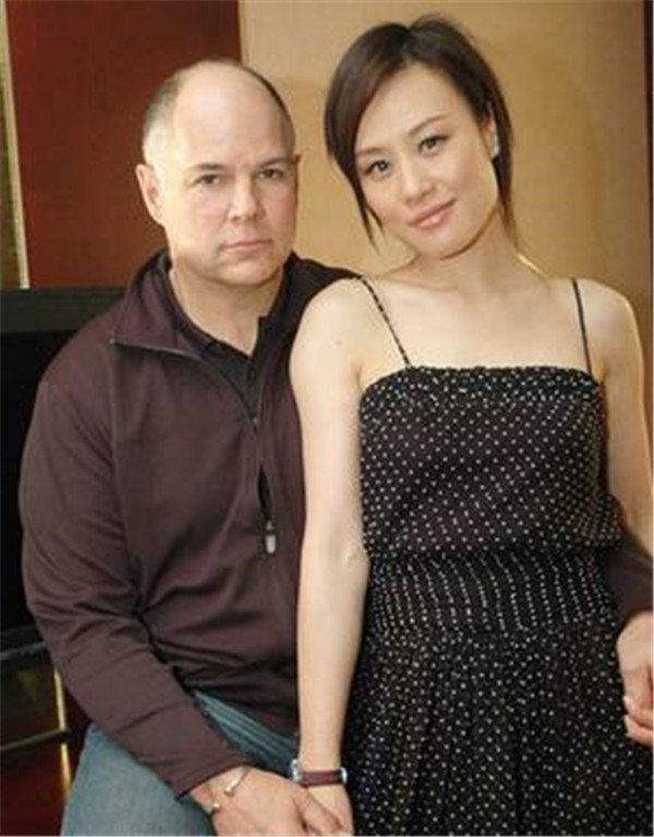 邬君梅有孩子吗 选择丁克?邬君梅为什么不能生育