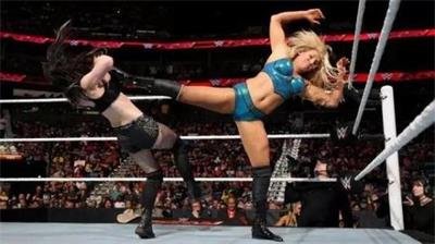 wweŮ��˺���߹��¼� Ů�˷������Ѫ���޹���