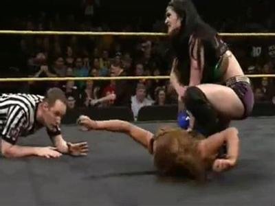 wweŮ��˺���߹��¼� Ů�˷������Ѫ���޹���