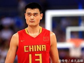 鲍喜顺的儿子现在咋样好吗 一家三口近况:妻子身高1米68