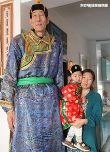 鲍喜顺的儿子现在咋样好吗 一家三口近况:妻子身高1米68