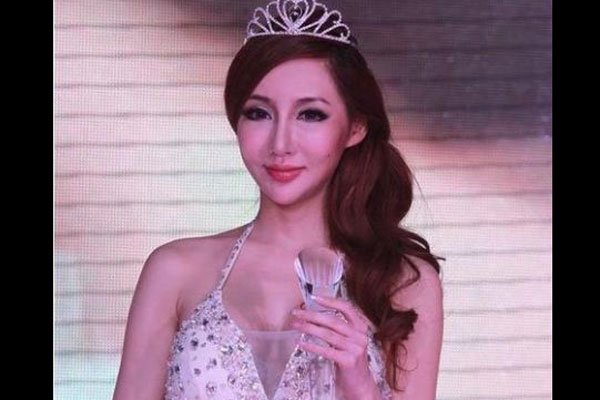 王瑞儿个人资料及作品 太拜金胸被打男朋友打爆