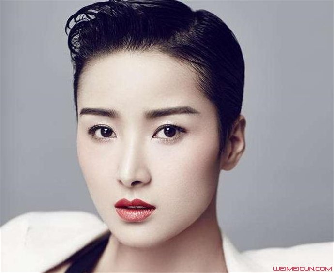 黄曼个人资料简介 丈夫是谁?黄曼和李乃文的关系
