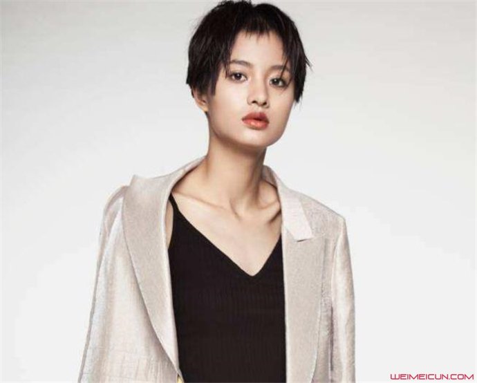 黄曼个人资料简介 丈夫是谁?黄曼和李乃文的关系