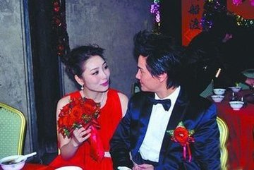 丁子峻的妻子是谁 老婆家庭背景究竟有多厉害