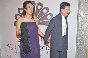 朱玲玲如何让罗康瑞爱了30年 再嫁罗康瑞一直为大家津津乐道