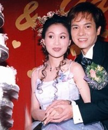 梁小冰与陈嘉辉吻戏是真情流露吗 爱情故事感动着一代又一代人