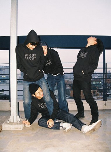 �����ֶ�Hyukoh��ָ��Ϯ �ֶӻ�Ӧʱ�����֤��һ��