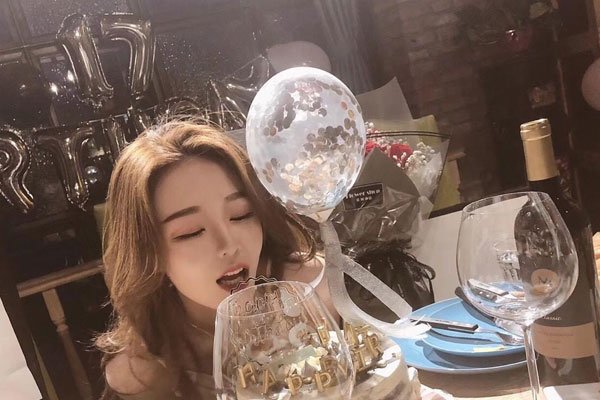 温婉为什么被永久封 失败在自己交友方面