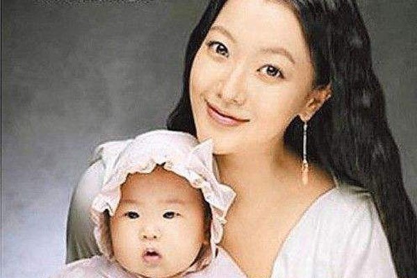 冯健离婚的真的吗 还去做了亲子鉴定