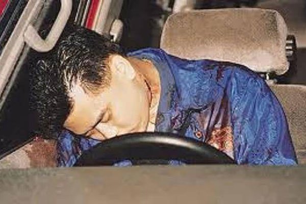 陈耀兴为什么要帮梅艳芳 英雄救美遭到枪击致死