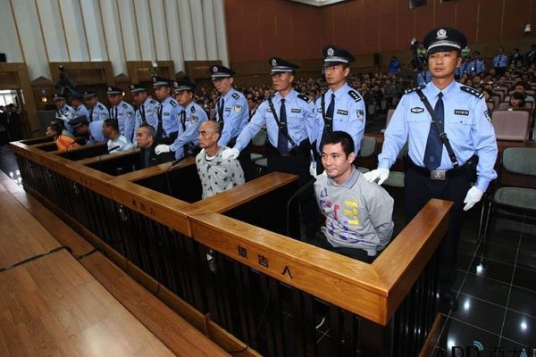 糯康打针注射全过程图片是越南非常厉害的贩毒大佬