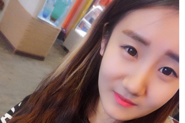 周周小可爱怀孕事件 在ktv的图片疑似在吸毒