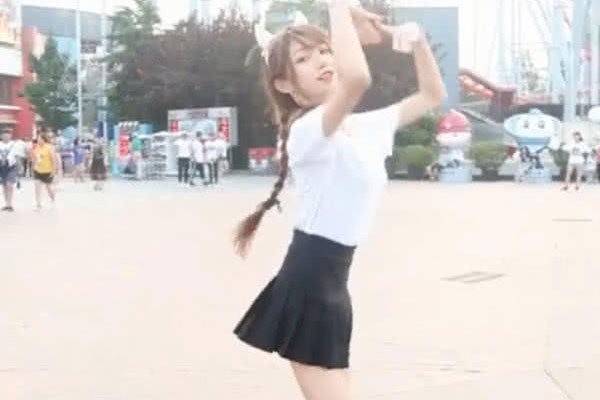 玩抖音的女孩子不能要? 什么都不管不顾好尴尬