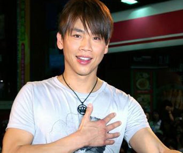 �������Ն���ϵ���� �Ն��ڸ���������ǰ�Ƶ���