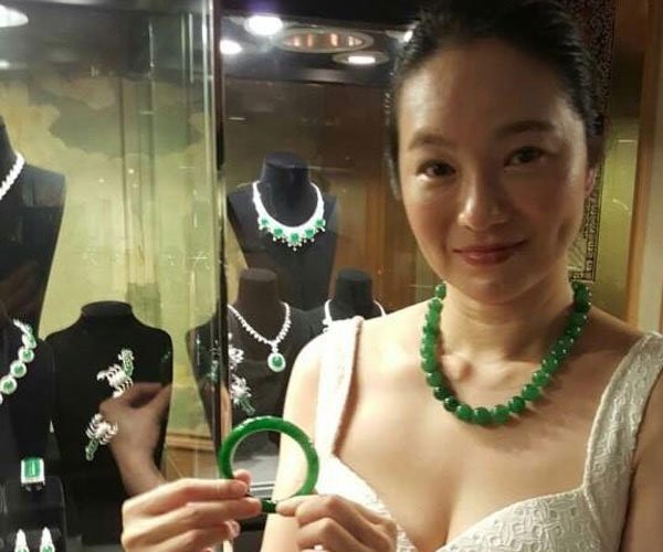 张瑞竹被质疑演过三级片 火烧岛淋湿没有穿内衣