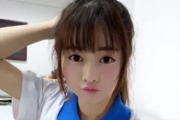 兰幼金个人资料黑历史 和摄影师之间的关系不一般