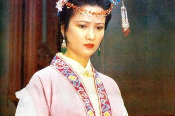 秦可卿与贾珍的关系 秦可卿最终还是短命去世了