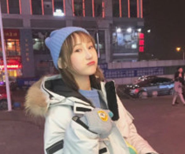 陈雪凝白山茶事件 句子涉嫌抄袭导致歌曲下架