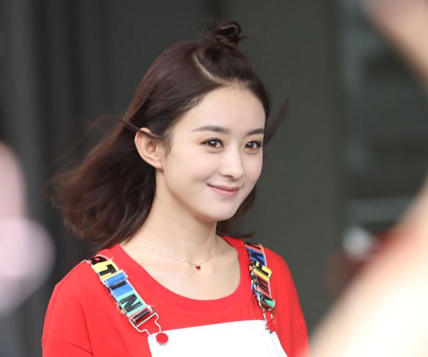丁一宇赵丽颖什么关系 希望他两个在今后越过越好