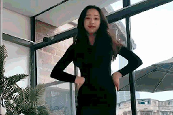 重庆火锅一姐小辉辉个人资料 是怎么出名的