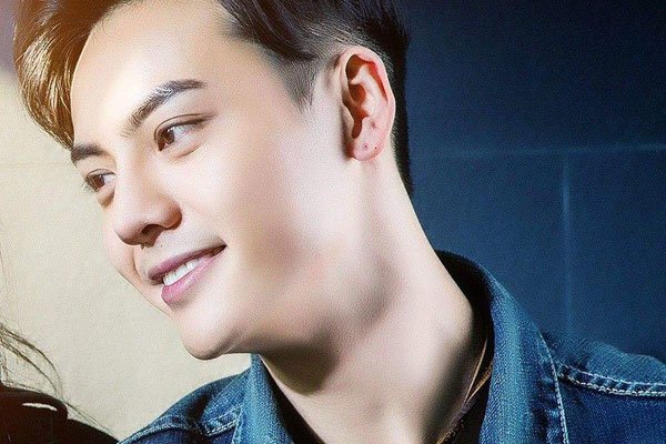 陈伟霆是炮王吗 和很多女明星的绯闻都很香艳