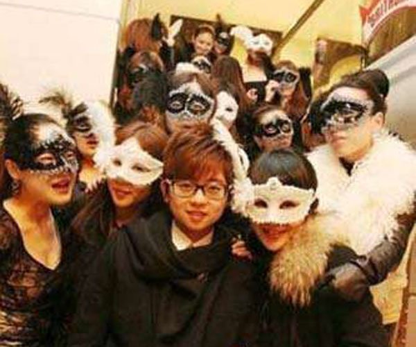 张家乐深圳富二代 爸爸是深圳生命人寿董事长张峻