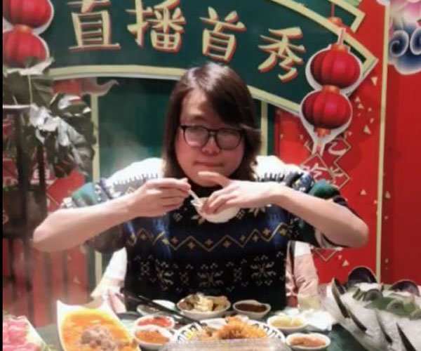 李杭泽个人资料 大胃王浪老师是慢条斯理的吃