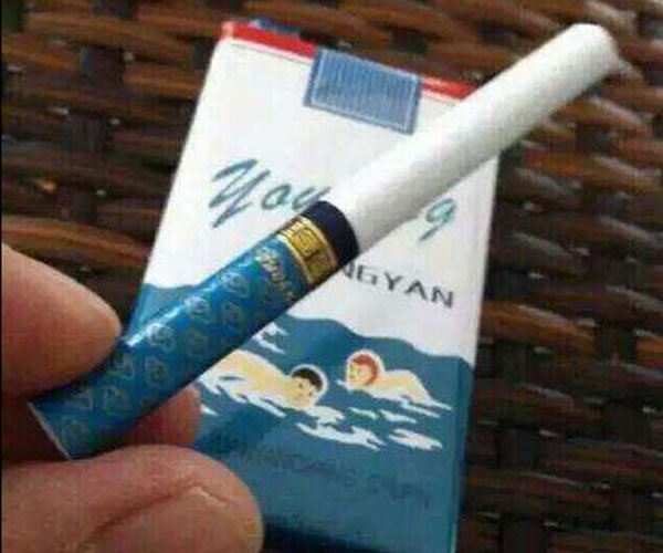 游泳牌香烟价格也就越炒越高 是一种攀比的心理造成的
