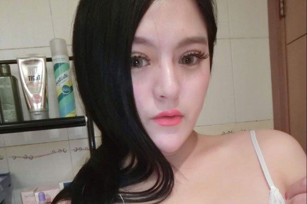 王千惠借贷照片是真的吗 长相和身材好的不能够在好