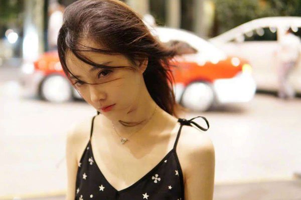 ����Ī��˼�ϳ���������� ����������һֱ��ڮ����