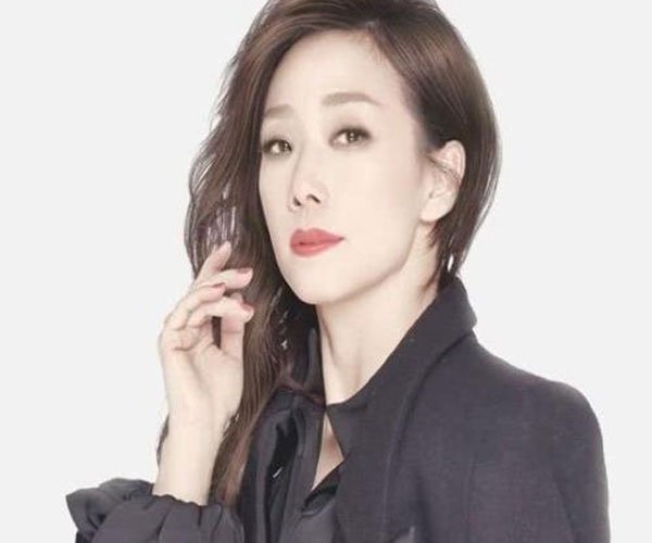 抖音几次真的想让自己醉被翻唱红了 不必在乎我是谁里的一句歌词