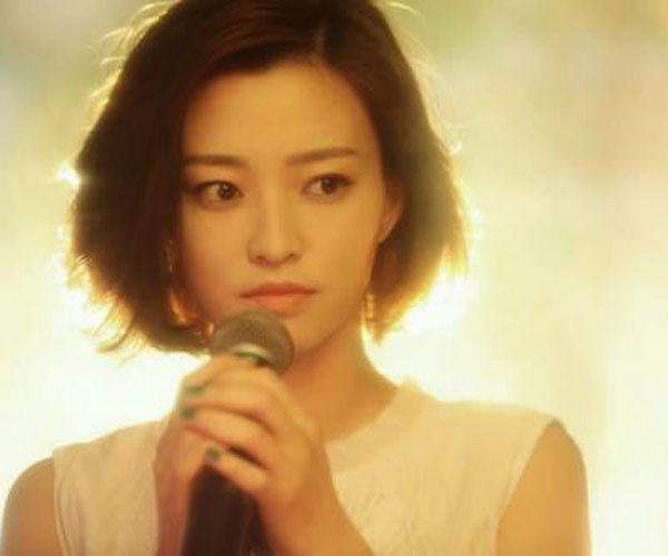 下一秒只想在爱里沉溺歌曲叫什么名字 抖音很多人翻唱这首歌