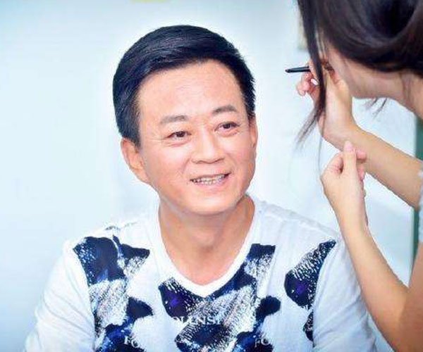 朱军性骚扰实习生是真的还是谣言 称当时的证据还留着