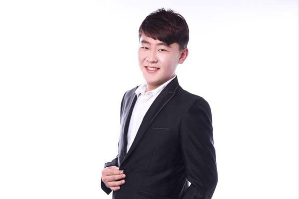 双鱼男喜欢你的表现 喜欢女孩子肯定是羞涩的