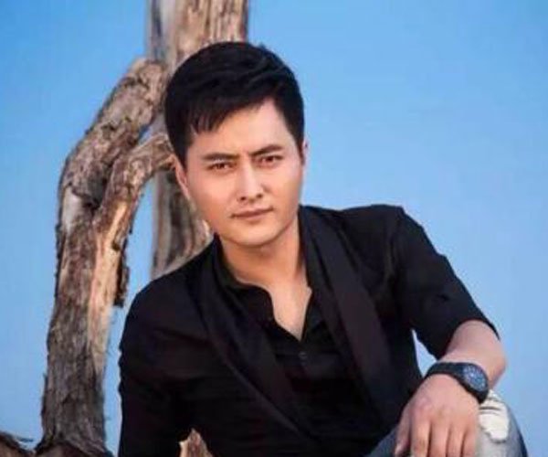 云朵和云飞结婚了吗 两个人是不是真的有关系