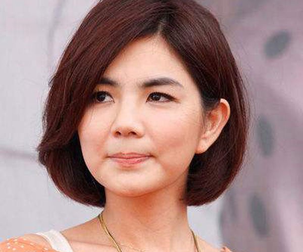 ella陈嘉桦承认是变性人 比较中性的形象