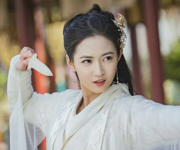 陈钰琪原名叫什么 被扒实际原名叫陈倩