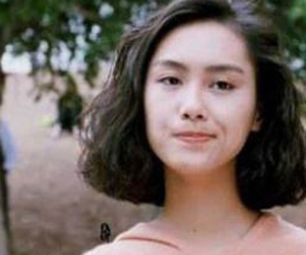 周星驰朱茵到底为何而分手 星爷对往事难释怀至今没有结婚