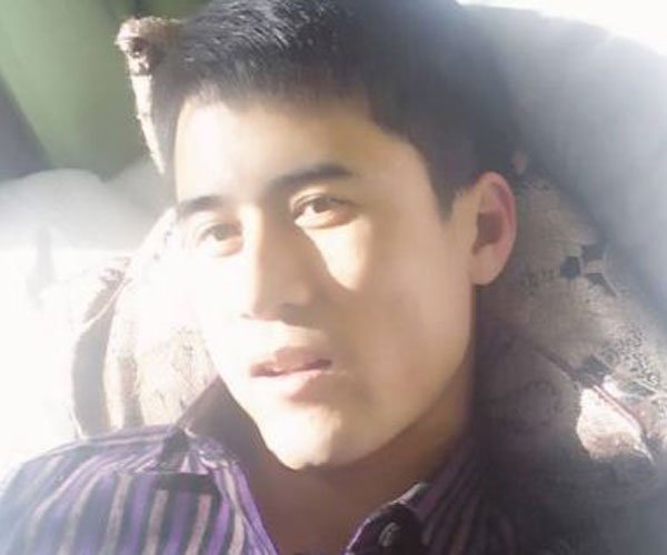 慕寒2012被扒的是什么事件 穿西装的照片被删掉了
